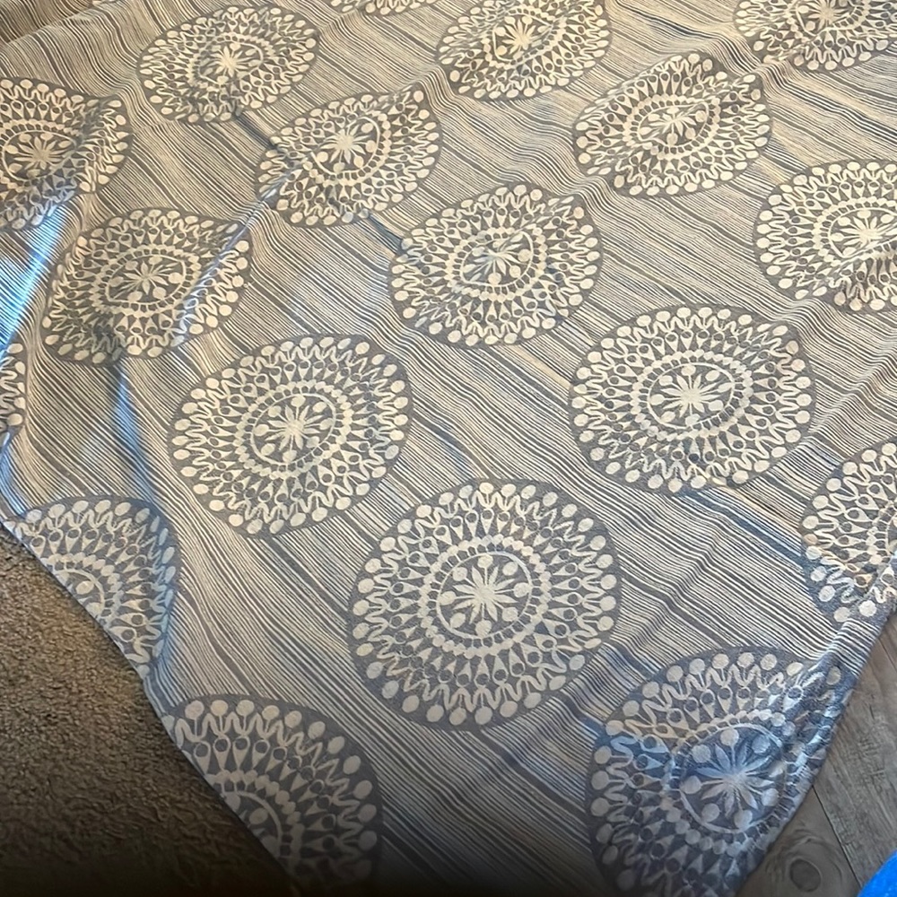 Gorgeous extra large Terrain Swedish style blanket/throw for picnic or duvet